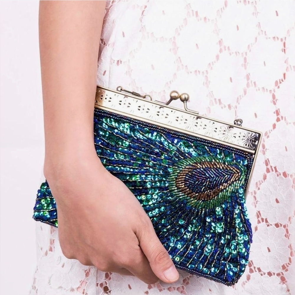 Women’s Turquoise Green Beaded Sequin Peacock Antique Look Clutch Shoulder Bag